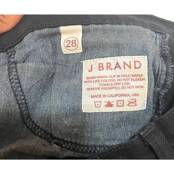 📚J Brand • EUC Black Petite Pencil Leg Jeans- Size 28 - Picture 5 of 8